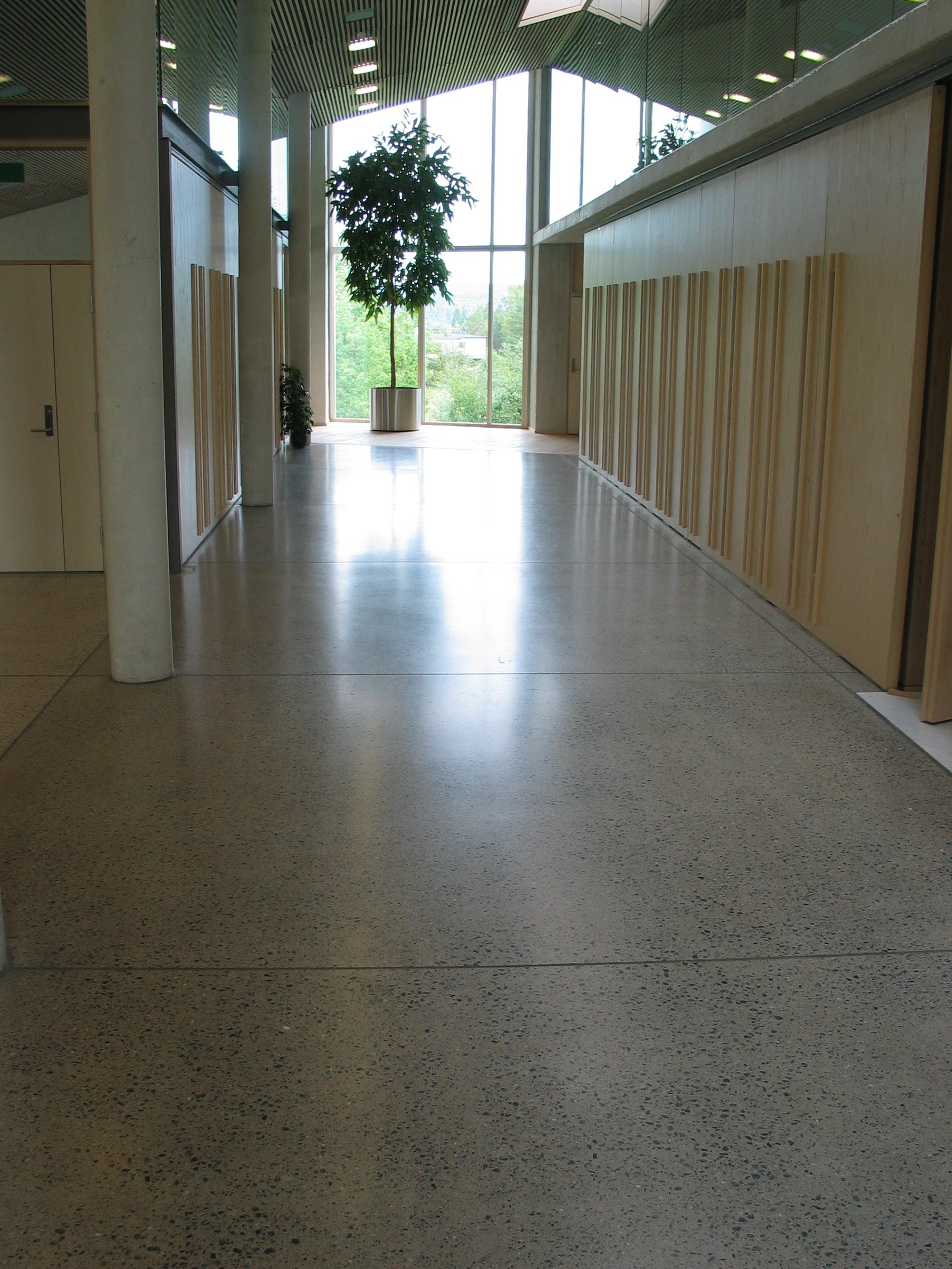 RADfloor Contour SLIPTE BETONGGULV VANNTETTING AV BETONG